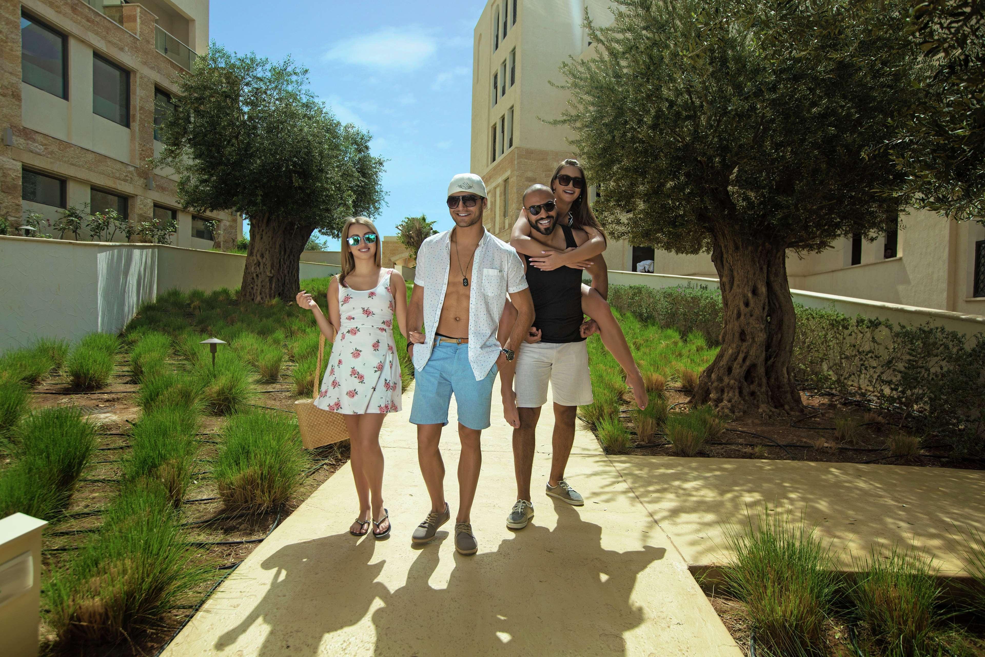 Hilton Dead Sea Resort & Spa Sweimeh Екстериор снимка The cast of the series